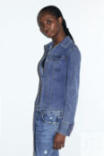 Блузка-рубашка джинсовая облегающая с карманами befree