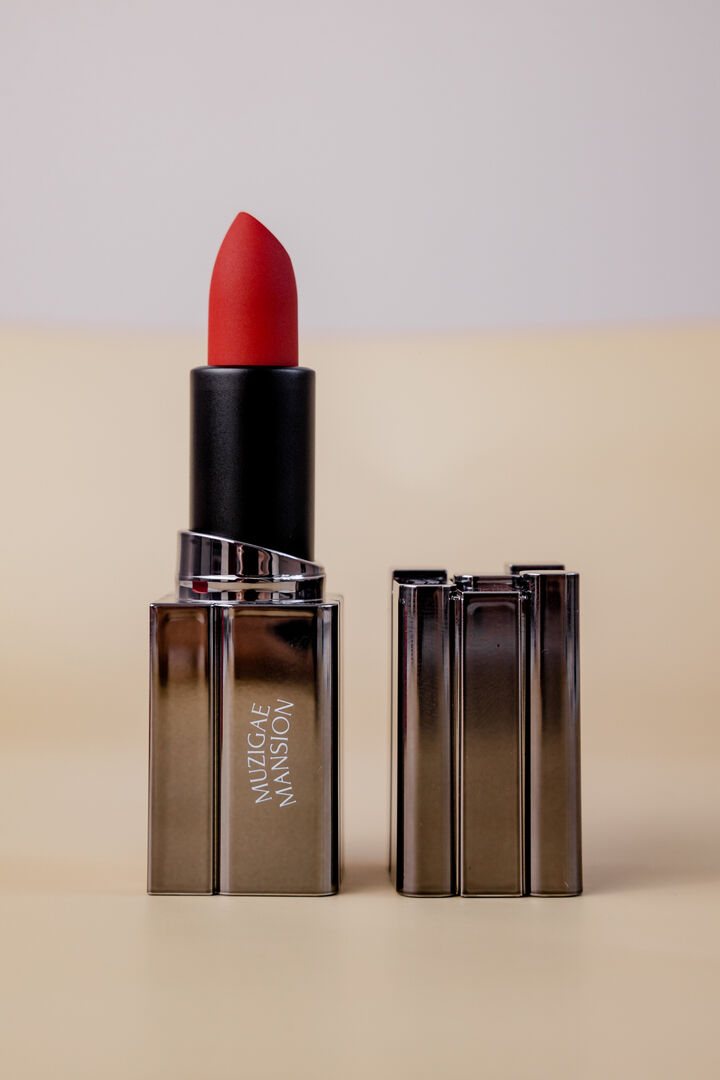 Помада для губ MUZIGAE MANSION Moodwear Blur Lipstick [08 Revenge] 4g MUZIG фото 1