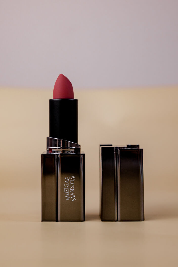 Помада для губ MUZIGAE Moodwear Blur Lipstick [07 Hippy] 4g MUZIGAE MANSION фото 1