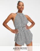 Приталенный комбинезон ASOS DESIGN Petite с вырезом на шее и вырезом в лома 119501449 фото 1