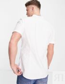 Белая приталенная оксфордская рубашка с воротником-стойкой ASOS DESIGN