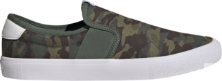 Кроссовки Adidas Vulc Raid3r Slip-On 'Camo', зеленый