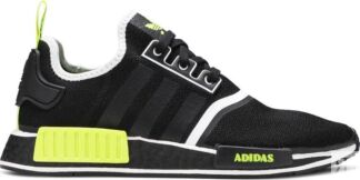 Кроссовки Adidas NMD_R1 'Black Solar Yellow', черный