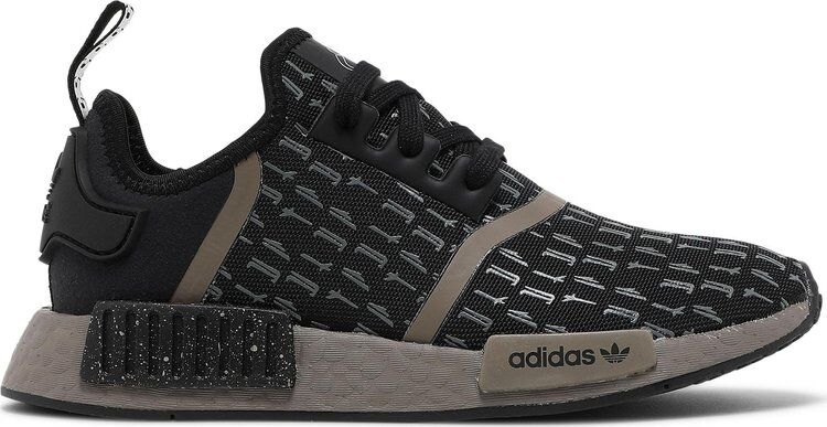 Кроссовки Adidas Star Wars x NMD_R1 'Mandolarian', черный GZ2737 | Black фото 1