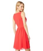 Платье Vince Camuto, Chiffon Twist Front Fit-and-Flare 9718849 | Strawberry фото 2