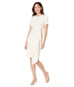 Платье Maggy London, Short Sleeve Sheath Dress with Draped Side Detail 9806673 | Horn фото 1