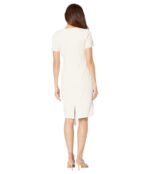 Платье Maggy London, Short Sleeve Sheath Dress with Draped Side Detail 9806673 | Horn фото 2