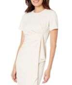 Платье Maggy London, Short Sleeve Sheath Dress with Draped Side Detail 9806673 | Horn фото 3