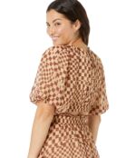 Платье MOON RIVER, Grid Print Bubble Sleeve Back Cutout Mini Dress 9828607 | Tan фото 3